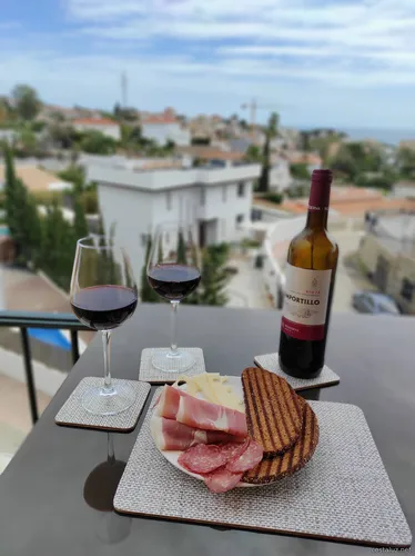 Вид на море с балкона второга этажа